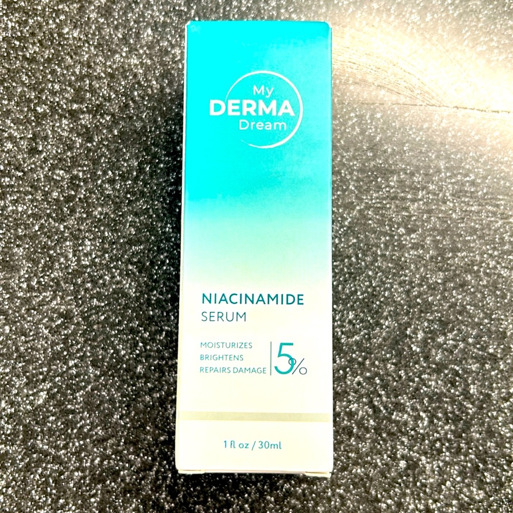 *****NEW SEALED***** Derma Dream Niacinamide serum